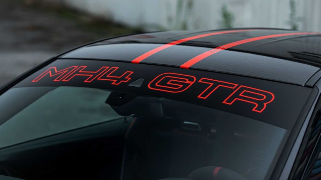 De BMW M4 CSL a Manhart MH4 GTR II 16 Motor16 2022 manhart mh4 gtr bmw m4 csl 13 Motor16