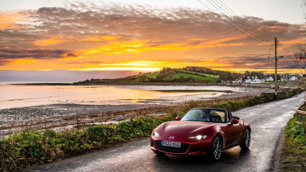 2022 mazda mx 5 sustain 36 Motor16