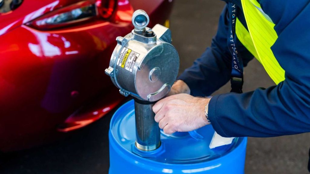 2022 mazda mx 5 sustain 9 Motor16