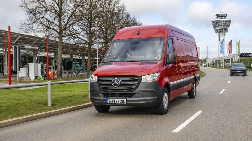 Mercedes-Benz eSprinter: esta es la autonomía que ha certificado el TÜV alemán 9 Motor16 2022 mercedes benz esprinter test drive 14 Motor16