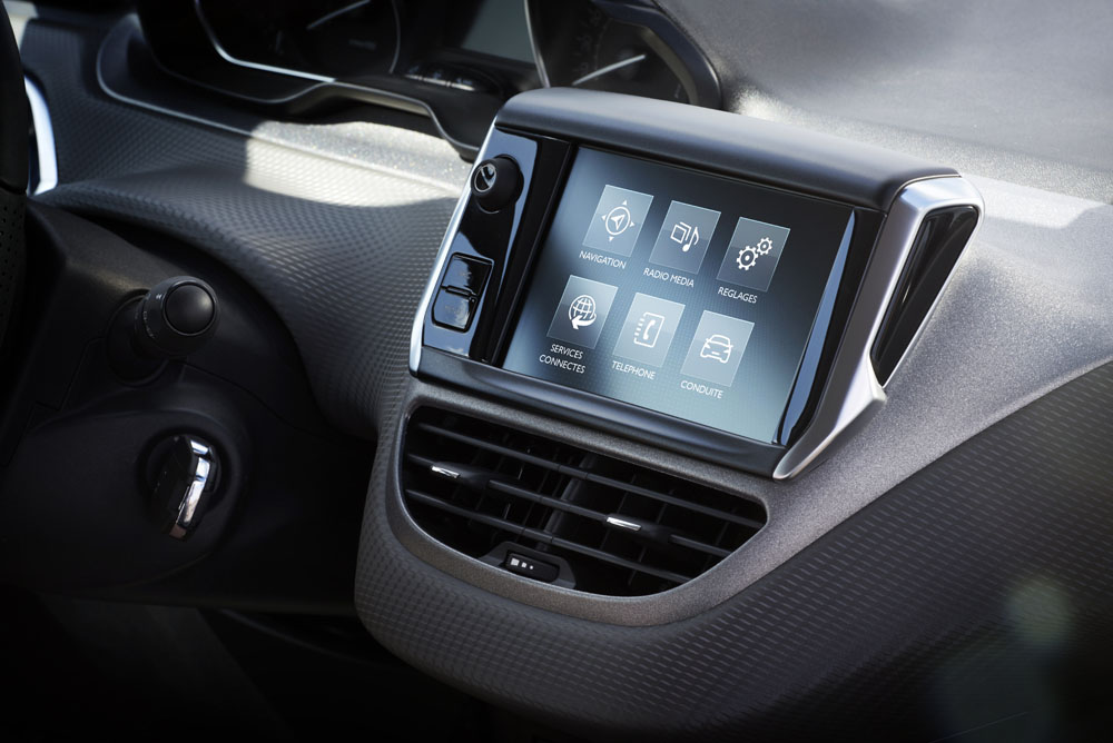 Peugeot i-Cockpit: 10 años del puesto de conducción más revolucionario 32 Motor16 2022 peugeot 208 i cockpit 4 Motor16