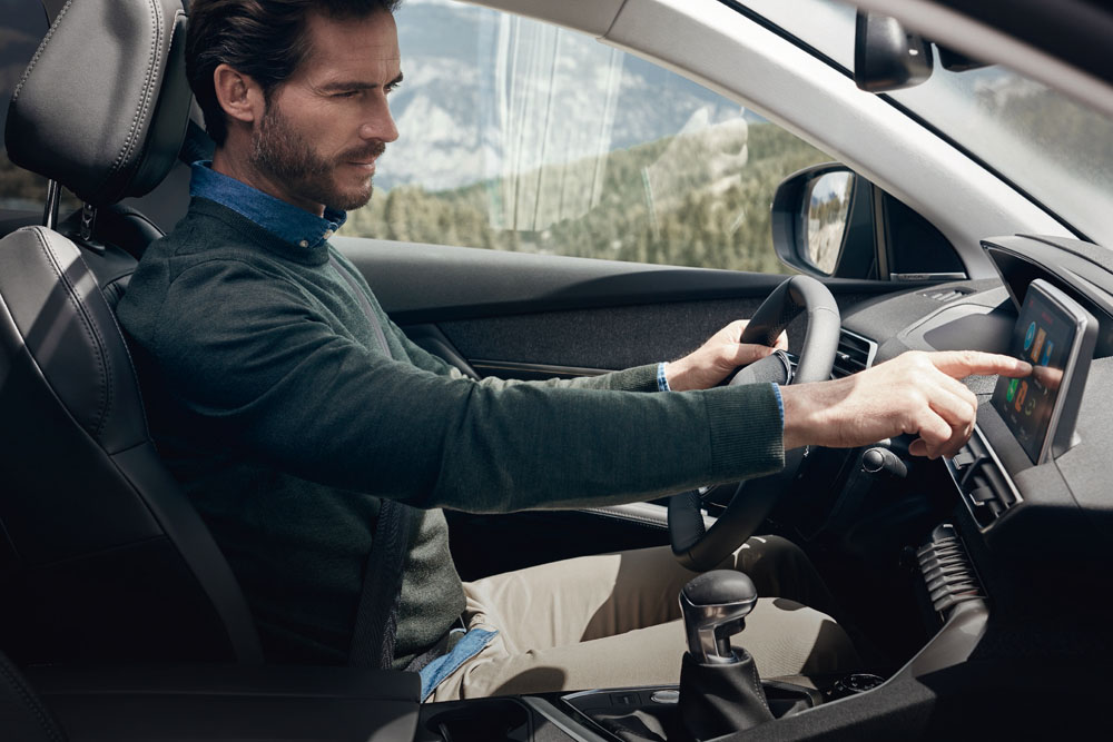 Peugeot i-Cockpit: 10 años del puesto de conducción más revolucionario 54 Motor16 2022 peugeot 3008 actualizacion 4 Motor16