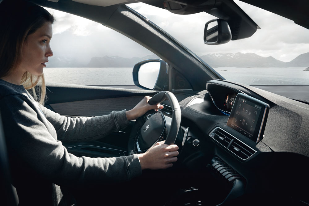 Peugeot i-Cockpit: 10 años del puesto de conducción más revolucionario 57 Motor16 2022 peugeot 3008 actualizacion 7 Motor16