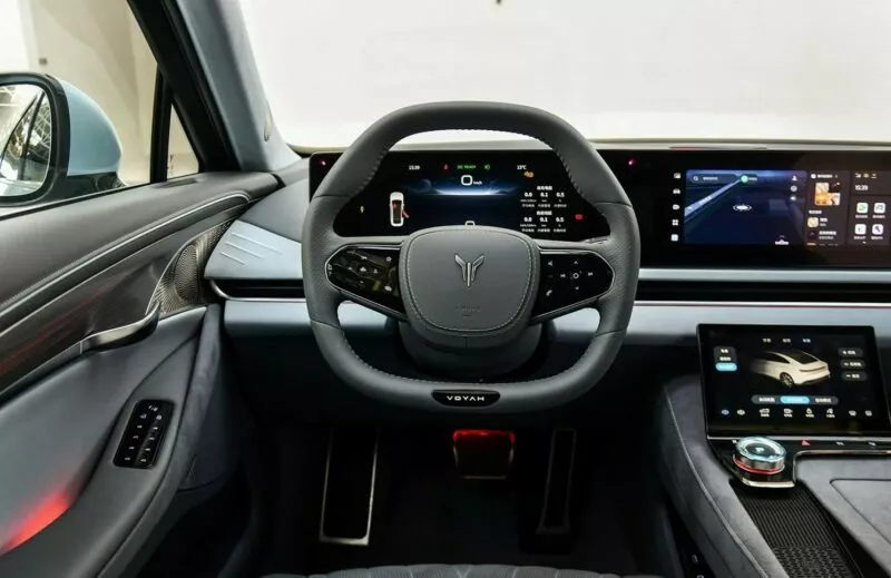 2022 voyah ev sedan 17 Motor16