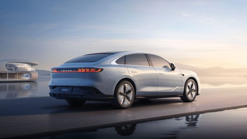 Voyah Zhuiguang: una impresionante berlina eléctrica para China 8 Motor16 2022 voyah ev sedan 2 Motor16