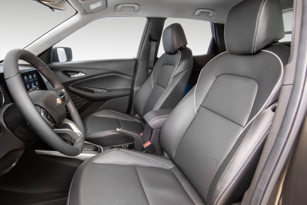 Chevrolet Montana: un pequeño pick-up con tres cilindros 14 Motor16 2023 Chevrolet Montana 13 Motor16