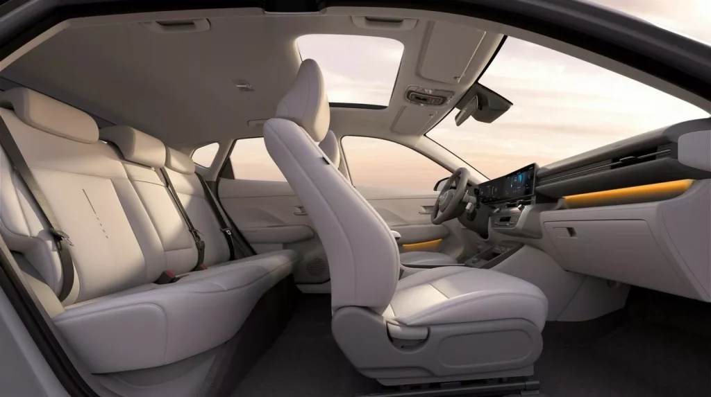 Hyundai Kona 2023. Imagen interior.