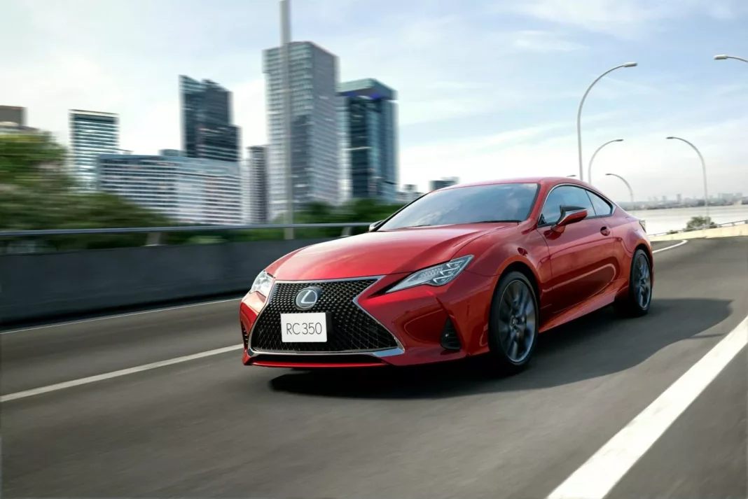 Lexus RC 2022 Japón. Imagen movimiento.