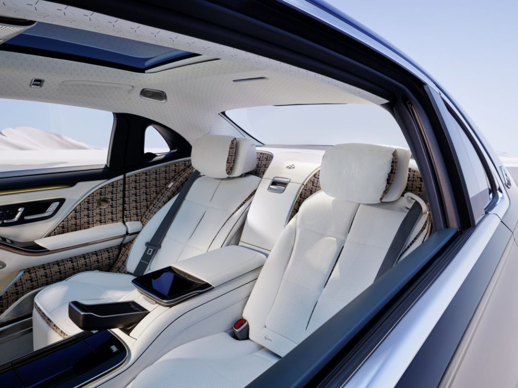 Haute Voiture: el Mercedes-Maybach más exclusivo de la historia 14 Motor16 2023 Mercedes Maybach S 680 Haute Voiture 12 Motor16