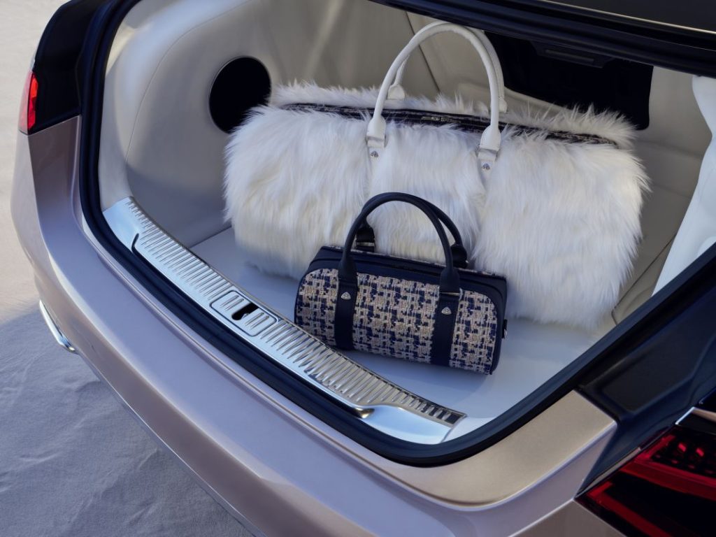 Haute Voiture: el Mercedes-Maybach más exclusivo de la historia 2 Motor16 Mercedes-Maybach S 680 Haute Voiture. Imagen detalle maletero.