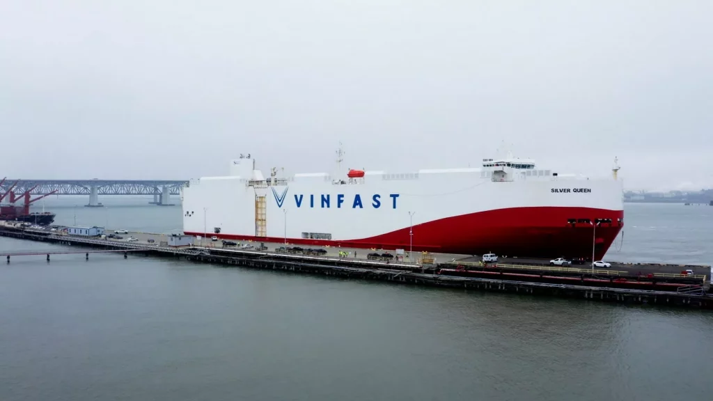 VinFast VF 8: llegan a Estados Unidos cargados de malos augurios 10 Motor16 2023 VinFast VF 8 EE.UU 8 Motor16