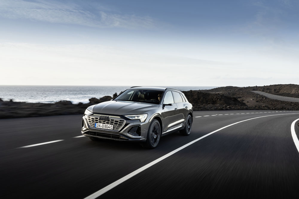 Conducimos el Audi Q8 e-tron. Más lejos, más rápido… mejor 8 Motor16 Audi Q8 e tron chronosgrey23 Motor16