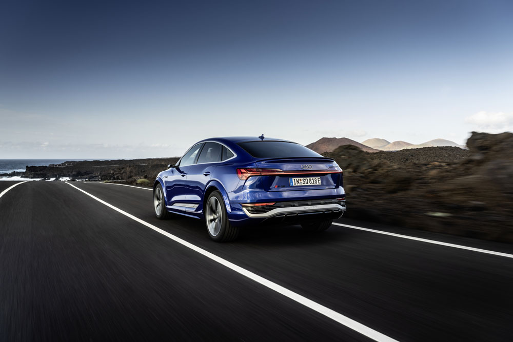 Conducimos el Audi Q8 e-tron. Más lejos, más rápido… mejor 34 Motor16 Audi Q8 e tron ultrablue22 Motor16
