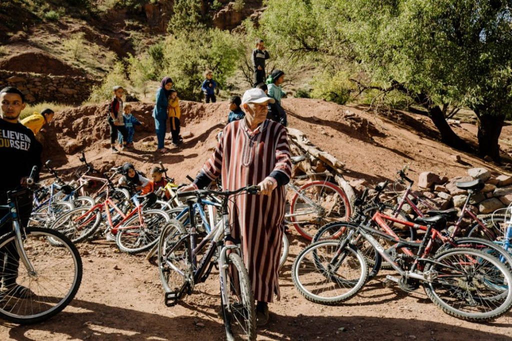 Así ayudan Skoda y Alberto Contador a los niños del Atlas marroquí 18 Motor16 Bicis para la vida entrega 129 Motor16