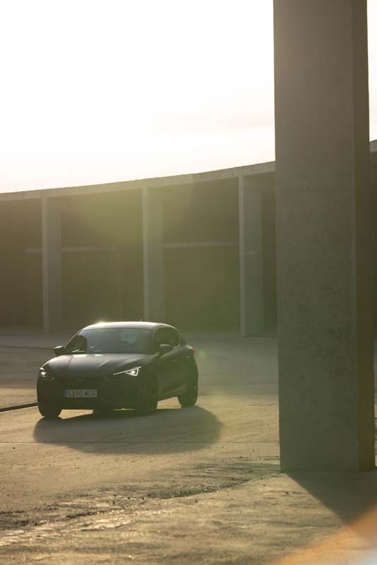 Así es el primer CUPRA con etiqueta ECO 10 Motor16 CUPRA Leon eTSI 13 HQ Motor16