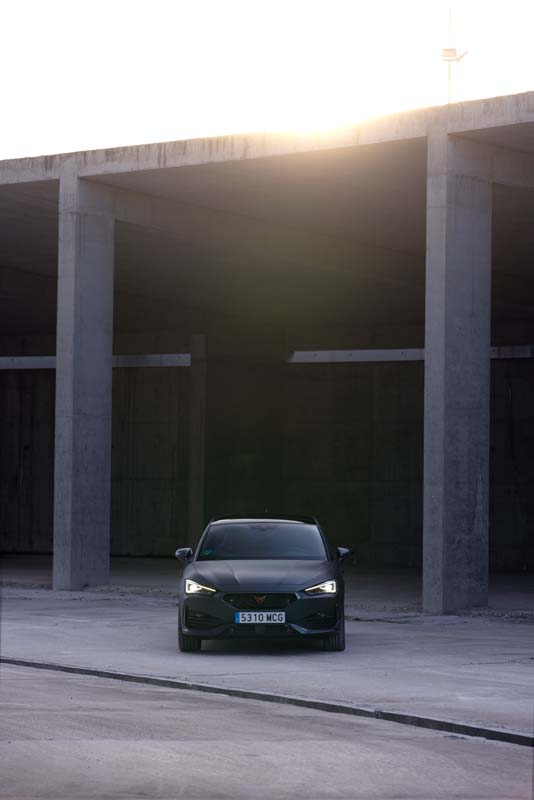 Así es el primer CUPRA con etiqueta ECO 15 Motor16 CUPRA Leon eTSI 21 HQ Motor16