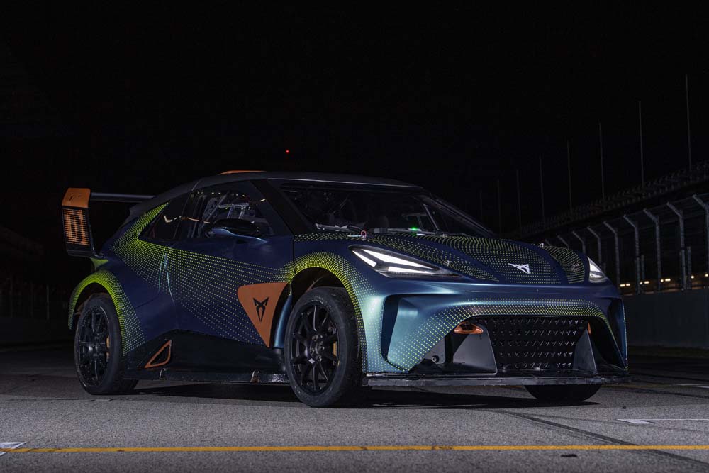 CUPRA vuela con su último prototipo de carreras eléctrico 7 Motor16 CUPRA UrbanRebel Racing Concept 5 Motor16