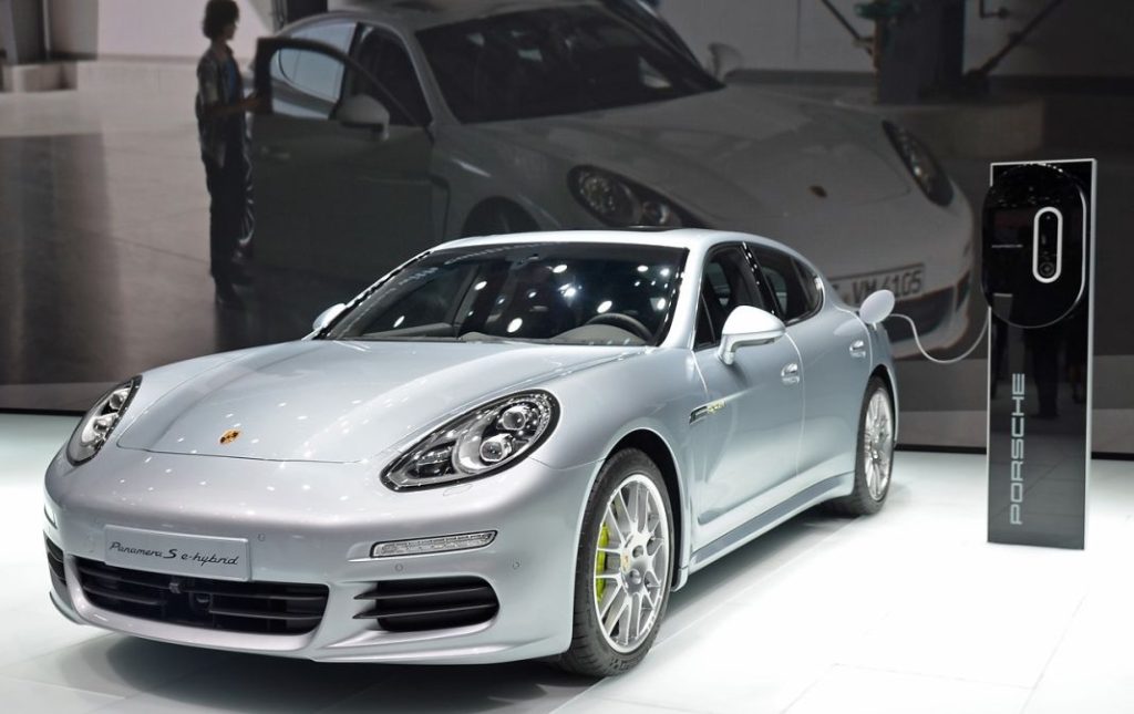 IAA 2013 Porsche Panamera S e hybrid 9834184944 1 Motor16