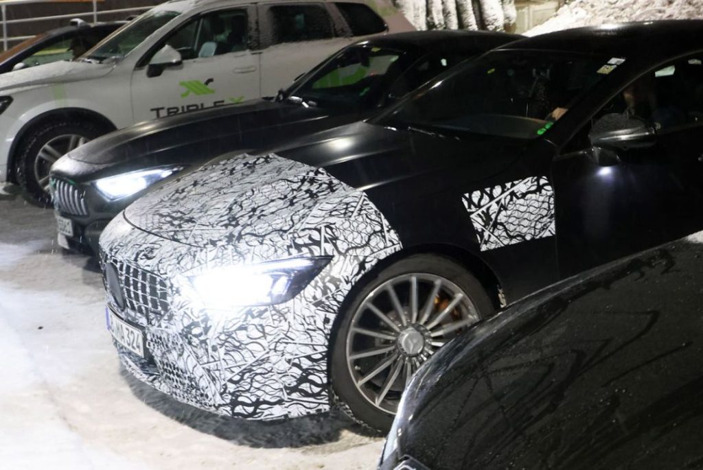 El Mercedes AMG GT de cuatro puertas recibe mínimos retoques 7 Motor16 MERCEDES AMG GT 4 PUERTAS 5 Motor16