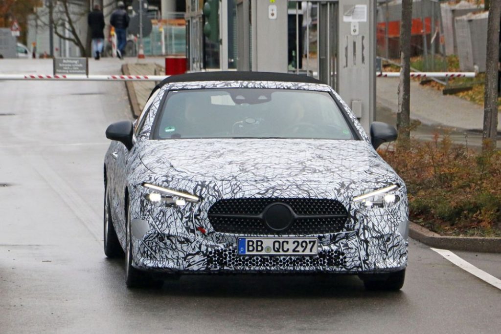 El Mercedes CLE Cabrio lo enseña todo 3 Motor16 Mercedes CLE Convertible 1 Motor16