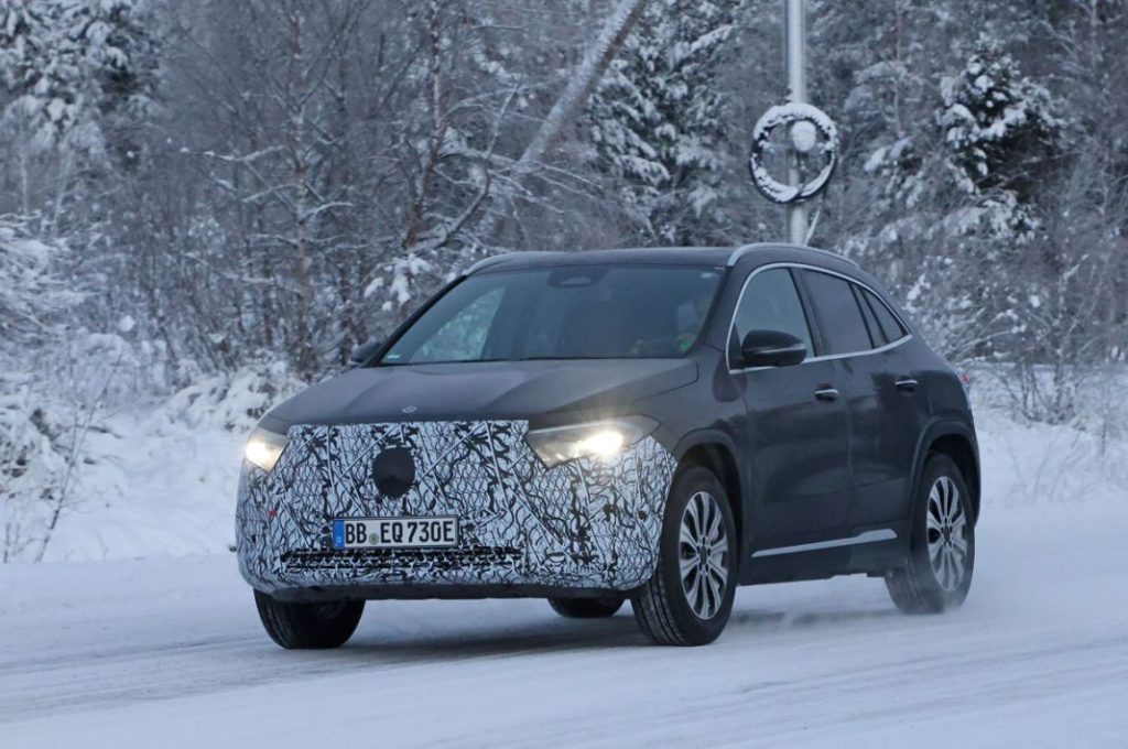 El futuro Mercedes EQA pasa frío en el norte de Europa 9 Motor16 Mercedes EQA facelift 7 Motor16