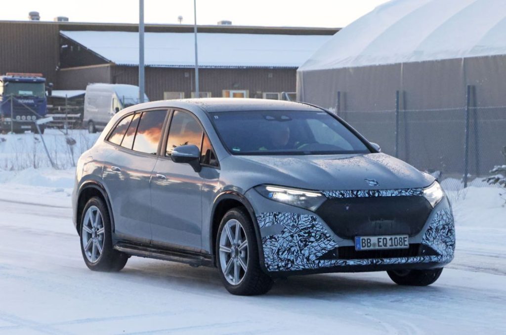 Mercedes Maybach EQS SUV: máximo lujo sobre el hielo 19 Motor16 Mercedes Maybach EQS SUV 17 Motor16