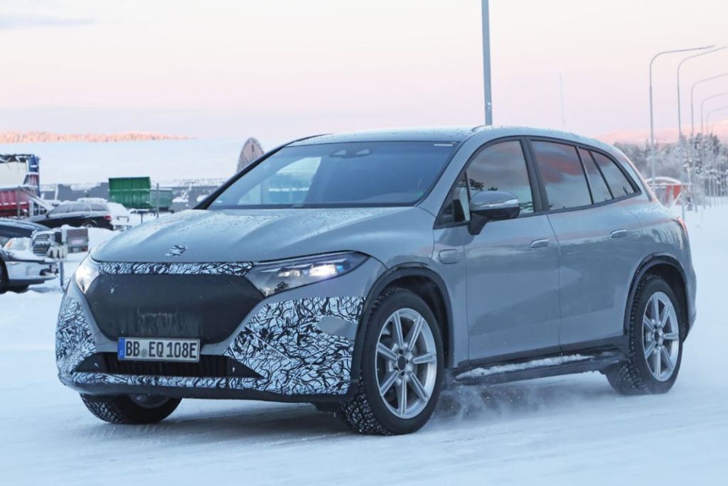 Mercedes Maybach EQS SUV: máximo lujo sobre el hielo 7 Motor16 Mercedes Maybach EQS SUV 5 Motor16