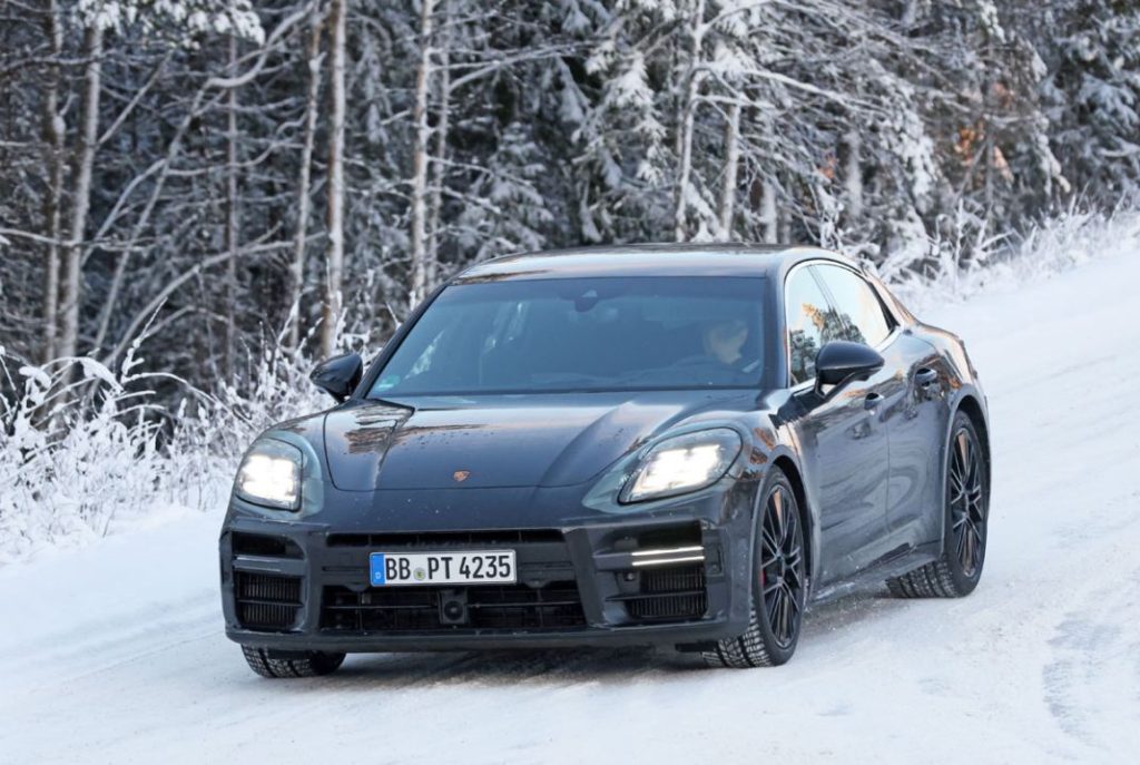 Un Porsche Panamera más radical puede estar en camino 2 Motor16 Porsche Panamera