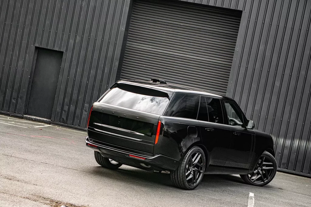 Project Kahn Land Rover Range Rover 18 Motor16