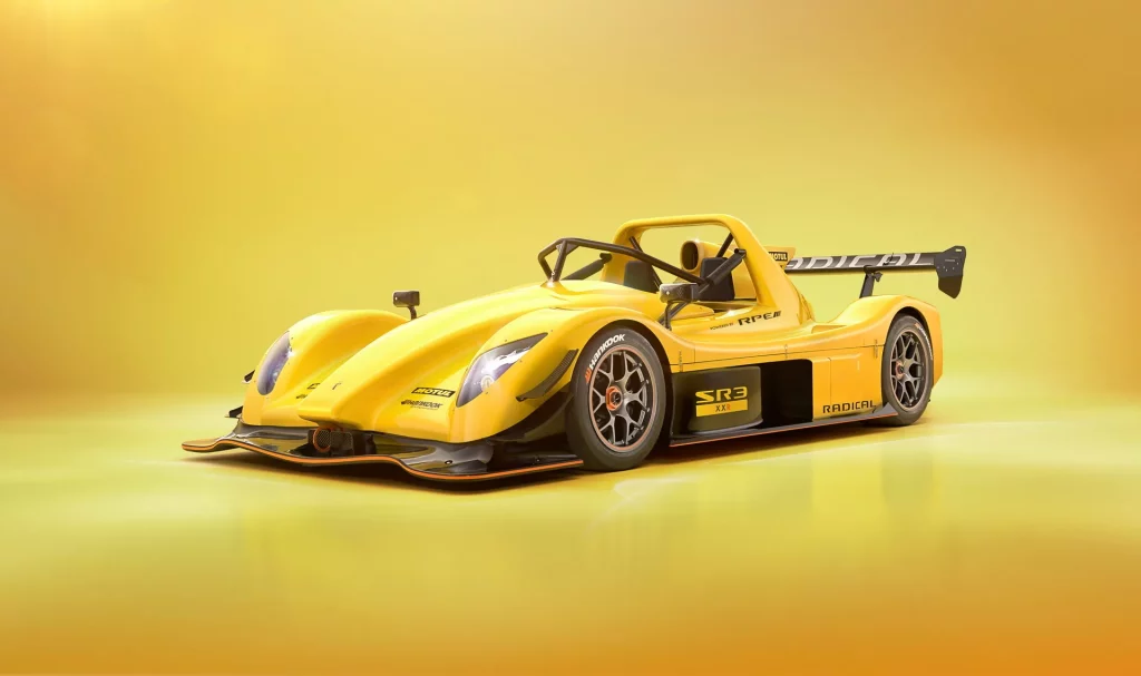 Radical SR3 XXR. Imagen estudio frontal.