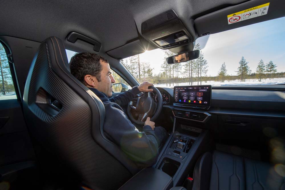 The most extreme experiences on ice with the CUPRA Formentor VZ5 05 HQ Motor16