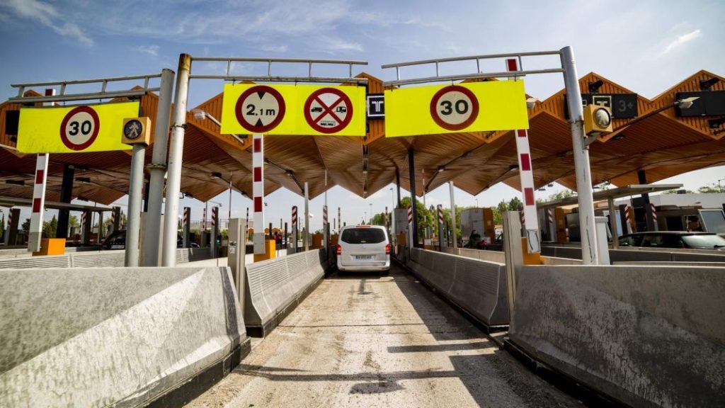 Los únicos conductores que no deberán pagar peajes en 2024 68 Motor16 autovías