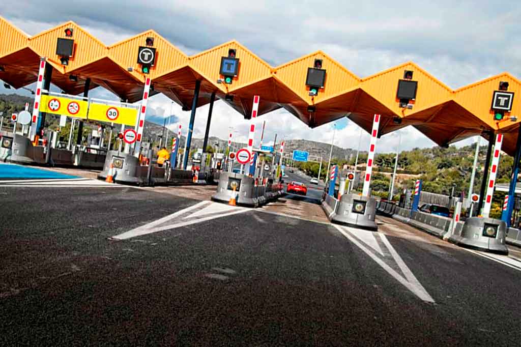 Los peajes en las carreteras están listos 'en los próximos meses' 100 Motor16 vehículos