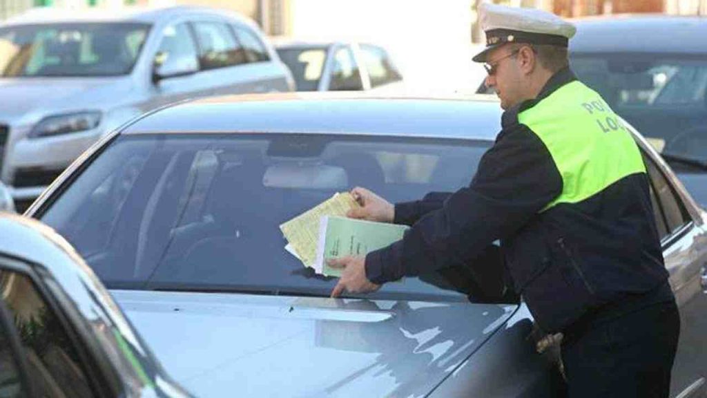 80 euros de multa te vas a ahorrar con esta App en tu teléfono 156 Motor16 consulta