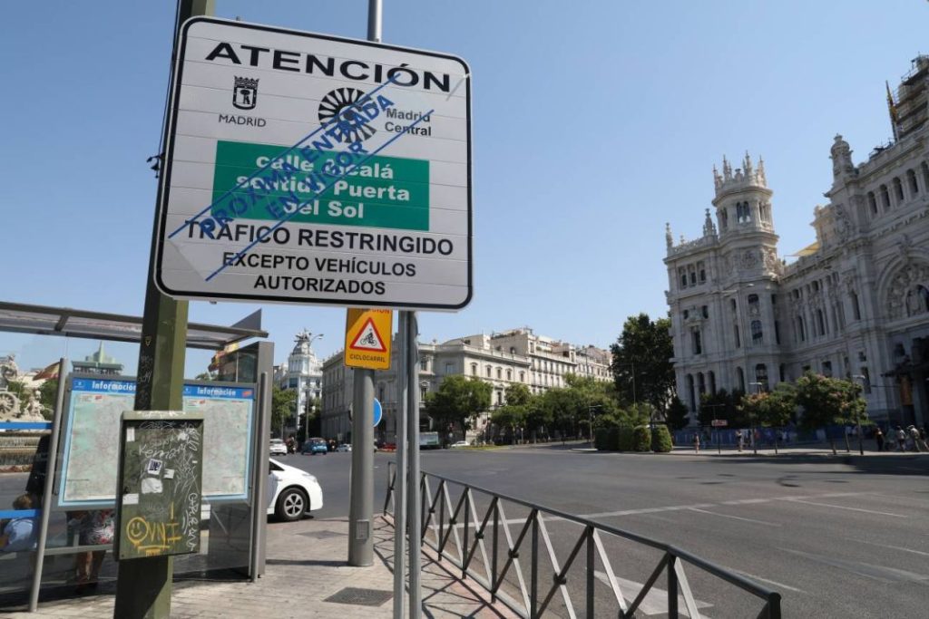 restricciones