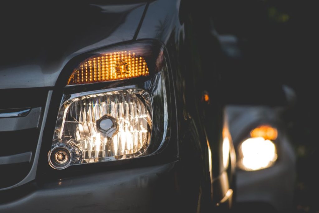 Así puedes evitar una multa de 200 euros usando bien las luces en invierno 130 Motor16 multa