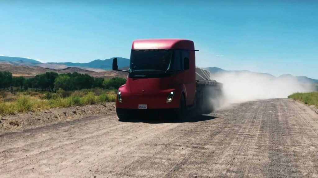 Semi Truck, así es la bestia salvaje de Tesla con tres motores 9 Motor16 tesla semi testing 1 Motor16