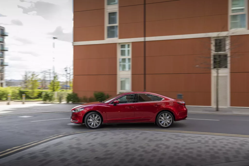 2023 Mazda6. Imagen movimiento barrido.