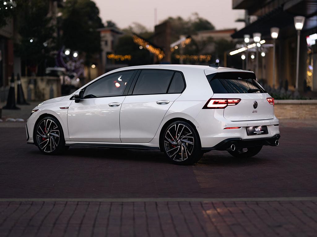 2023 ARMORMAX VW Golf 2 Engine16