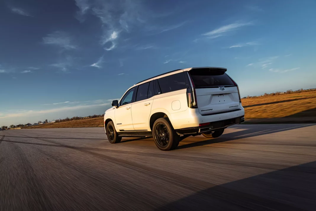 2023 Cadillac Escalade Hennessey Performance. Imagen portada.