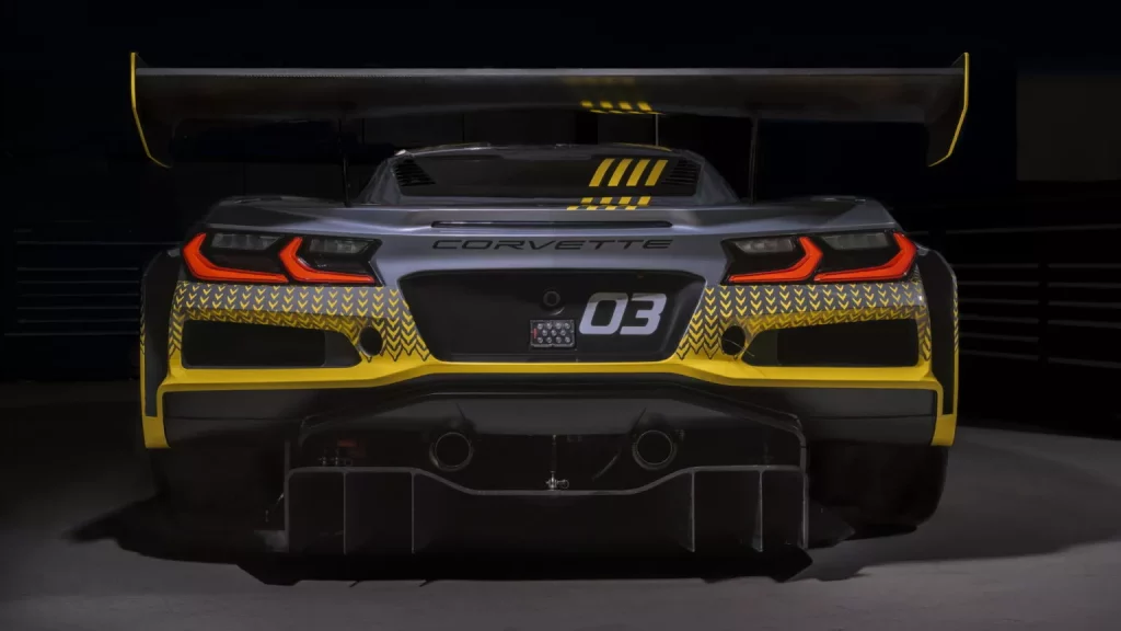 2023 Corvette Z06 GT3.R. Imagen estática trasera.