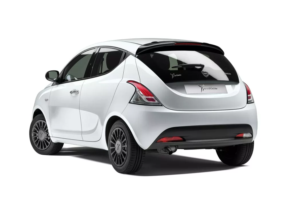 2023 Lancia Ypsilon 12 Motor16