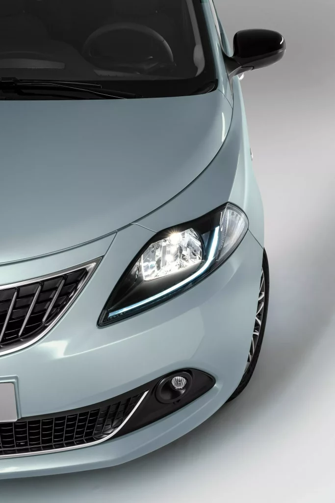 2023 Lancia Ypsilon 23 Motor16