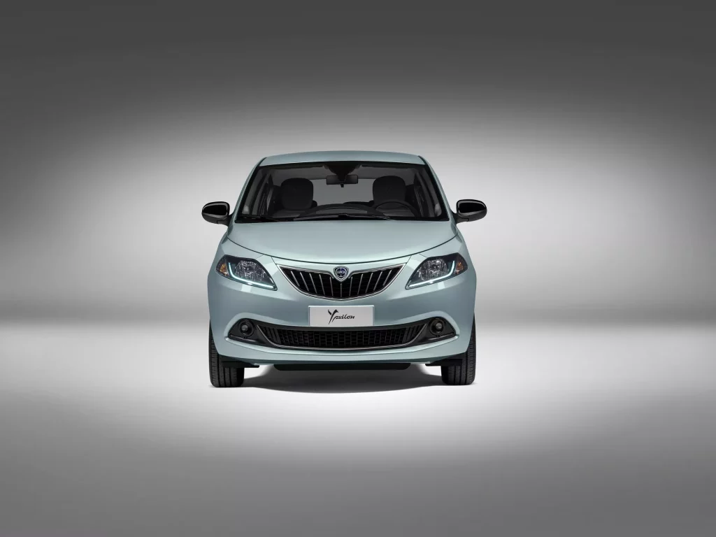 2023 Lancia Ypsilon 6 Motor16