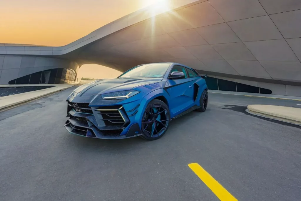 2023 Mansory Venatus EVO C Lamborghini Urus. Imagen estática frontal.