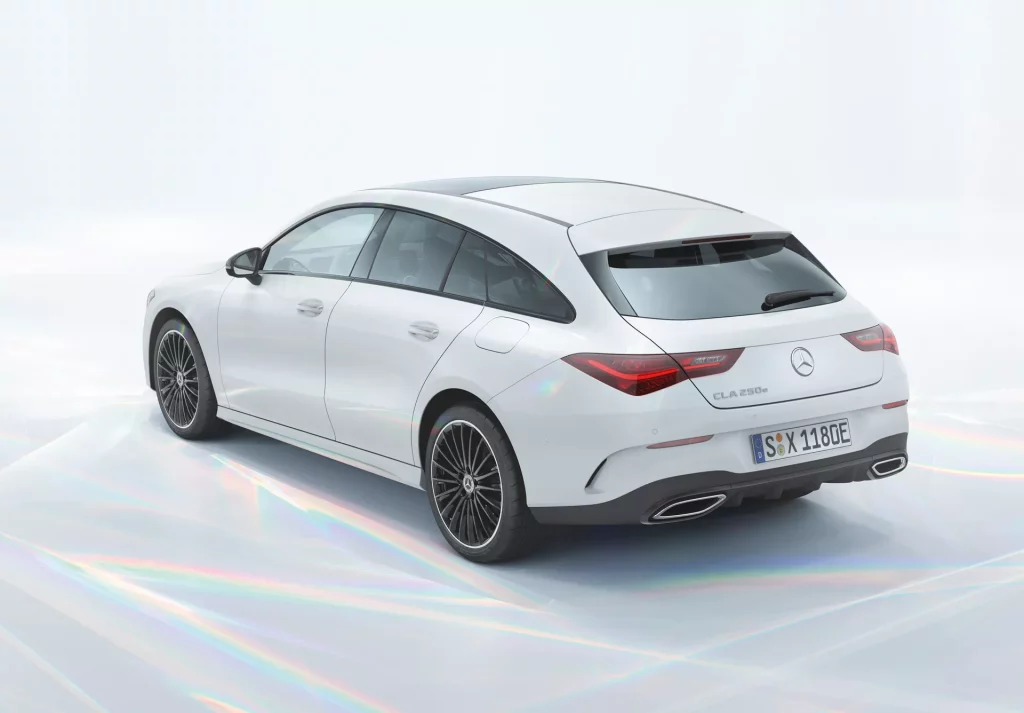 2023 Mercedes CLA 27 Motor16