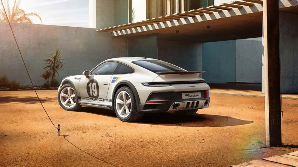 Porsche 911 Dakar: así son las decoraciones más exclusivas 10 Motor16 2023 Porsche 911 Safari 1971 decoracion 3 Motor16