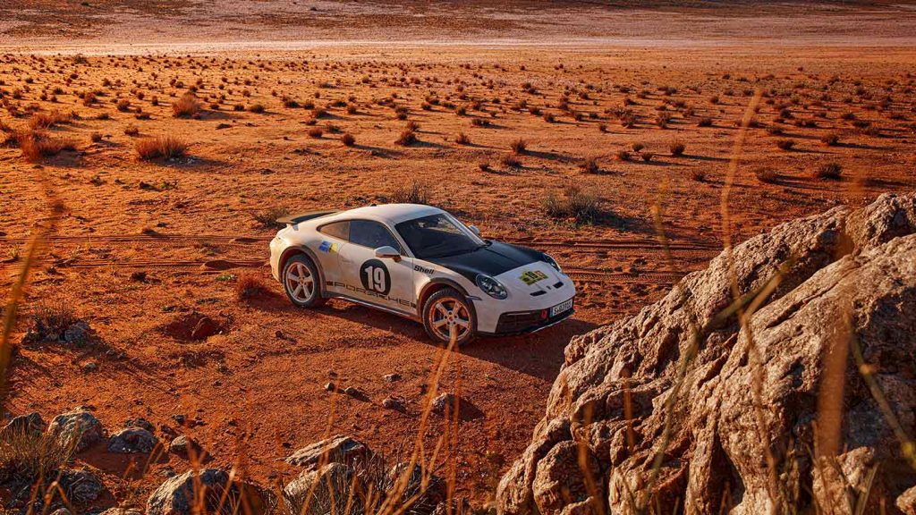 Porsche 911 Dakar: así son las decoraciones más exclusivas 11 Motor16 2023 Porsche 911 Safari 1971 decoracion 4 Motor16
