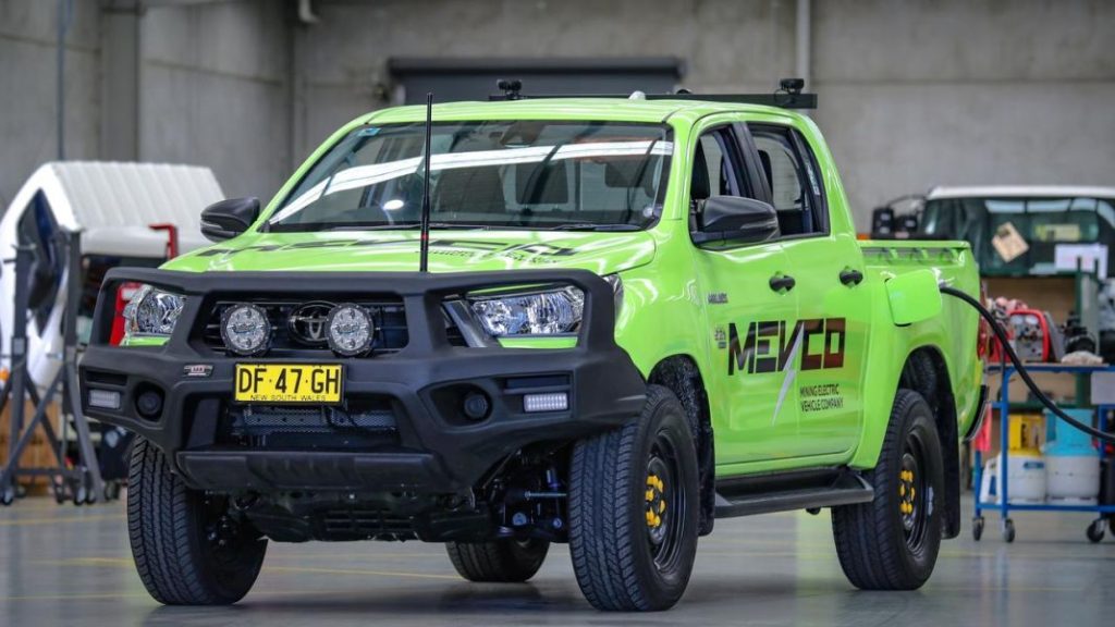 Este es el primer Hilux eléctrico. Y no lo ha fabricado Toyota 3 Motor16 2023 Toyota HiLux Electrico SEA MEVCO 1 1 Motor16