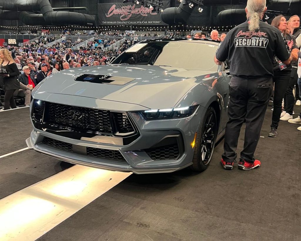 Este Ford Mustang GT ha costado 20 veces más que uno 'normal' 8 Motor16 2023 ford mustang gt barrett jackson subasta 4 Motor16